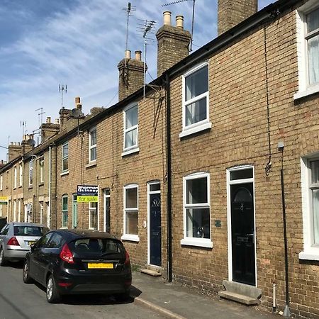 Modern Cottage In Oundle Exterior photo